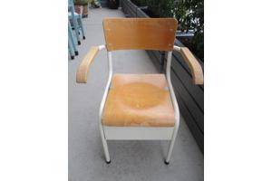 Zeer oude wc Stoel van 45 cm Hoog