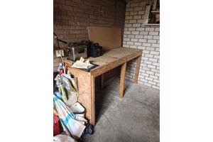 Tafel uit schuur /hout