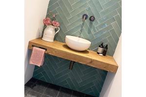 7,5x30 groene handvormtegels in mat en glans uit voorraad