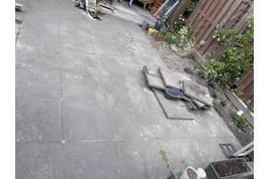 Grote vierkante tuintegels 25m2