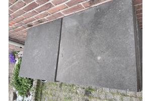 Grote vierkante tuintegels 25m2