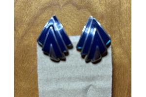 Vier  paar clip oorbellen diverse kleuren en soorten oud