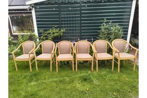 Zes eetkamer / wachtkamer stoelen