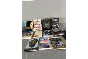 Vele boeken in goede staat om ruimte te maken in mijn boekenkast