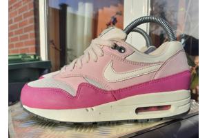 Nike Air Max 1 Sail Arctic Pink maat 36,5 36.5