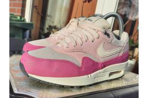 Nike Air Max 1 Sail Arctic Pink maat 36,5 36.5