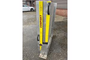 Oprijplaat Compact Rijplaat Rampe Rolstoellift Scootmobiel