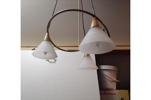 Hanglamp met melkglas lampenkappen