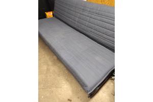 Mooie en heel handige tweepersoons slaapbank