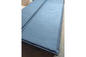 Mooie en heel handige tweepersoons slaapbank