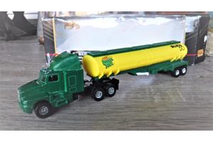 Maisto transport hauler H