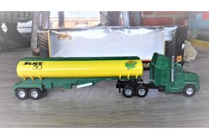 Maisto transport hauler H