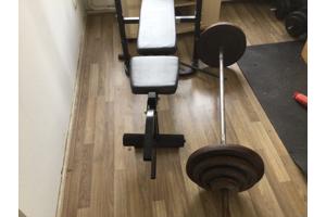 Fitness bank met halter stang