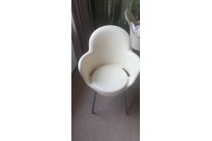 4 Kunststof stoelen Trendhopper beige