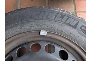 2 Michelin Alpin A4 216/60 R16 winterbanden