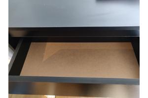 SPOED zwarte ladekast