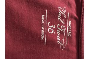 Bordeaux rood tshirt - Tail Twist (S/36)
