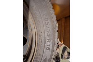 4 winterbanden op velg Peugeot 308