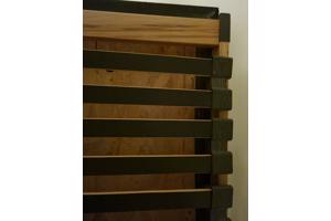 Twee lattenbodems,  frame en matras