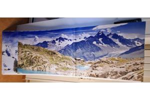 Mooie achterwanden voor Winter/kerstdorp Kunststof afmeting  160 x 60  2 stuks.