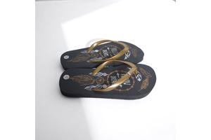 Teenslipper zwart goud met strass steentjes 33