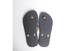 Teenslipper zwart goud met strass steentjes 33