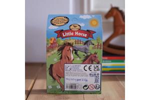 Little horse speelpaard camel bruin zwarte haren camouflage