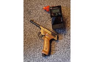 Vintage BB shooter: Healthways Plainsman (12 gram variant)