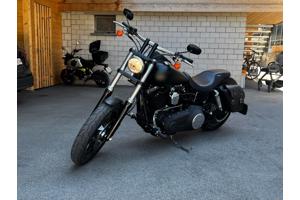 HARLEY-DAVIDSON Dyna Streetbob