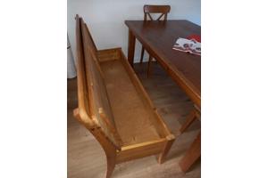 Eettafel Forsby, bank Ingolf en 4 Ingolf stoelen