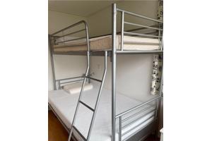 Stapelbed/zitbank