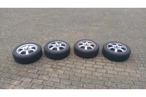 Lichtmetalen 16 inch velgen met oude winterbanden