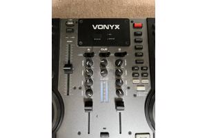Vonyx cdj 450 mixer
