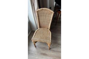 4 rieten stoelen