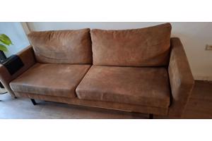 2,5 zits bank in kleur cognac