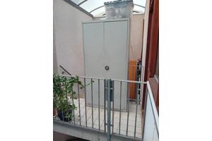 Industriele vintage stalen kast