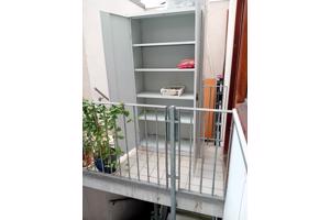 Industriele vintage stalen kast