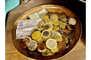 Rommelmarkt Spullen Kleding boxje BK Pannen + Fiets spullen