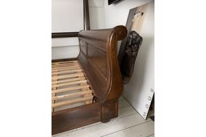 Prachtig, solide antiek houten bed