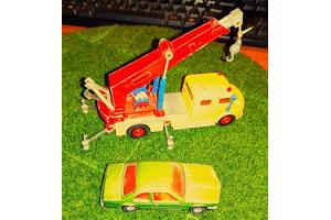 Siku mercedes benz "rund hauber "wreck truck 1