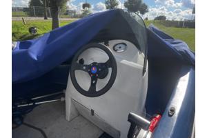 Jeaneau Cap 370 Console incl. trailer