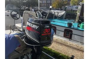 Jeaneau Cap 370 Console incl. trailer