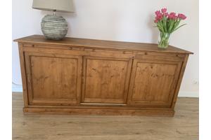 Prachtige servies/opbergkast met schuifdeurtjes