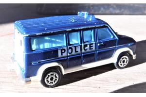 Majorette Ford E 350 politie bus 1