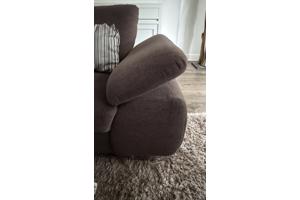 Mooie uitschuifbare 2-Zits bank