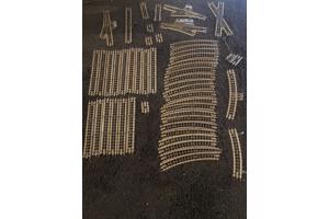 Treintjes rails en decoratie