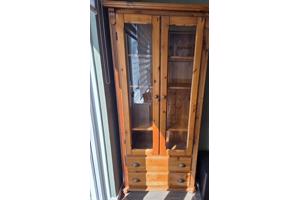 Dressoir, vitrinekast en salontafel