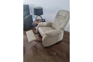 Creme kleurige verstelbare relax fauiteul