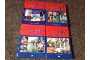 Jaarboeken (16stuks ) van 1988 tot 2003 in het Nederlands