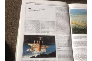 Jaarboeken (16stuks ) van 1988 tot 2003 in het Nederlands